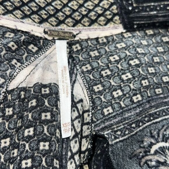 Free People Boho Open Front Printed Kimono Cardigan Lightweight Womens Sz XS/S - Picture 5 of 12